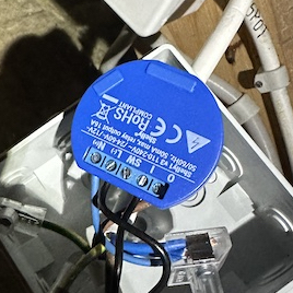 Shelly device with wiring connections