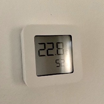 Xiaomi temperature and humidity sensor